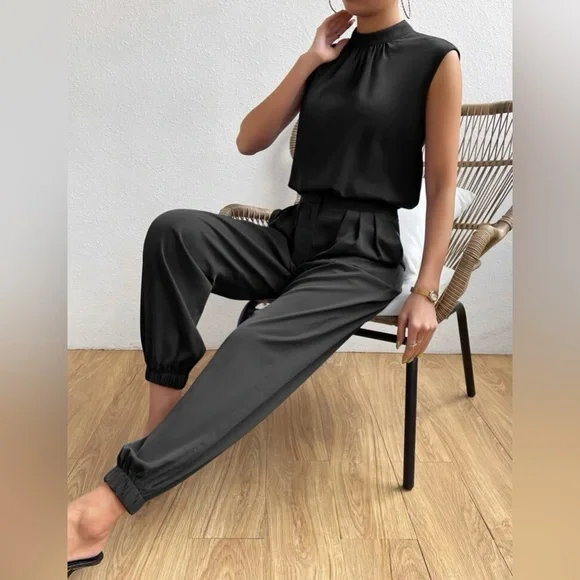 Elegant Mock Neck Sleeveless Top & High Waist Pants Slanted Pocket Cuffed Bottom - Picture 4 of 6